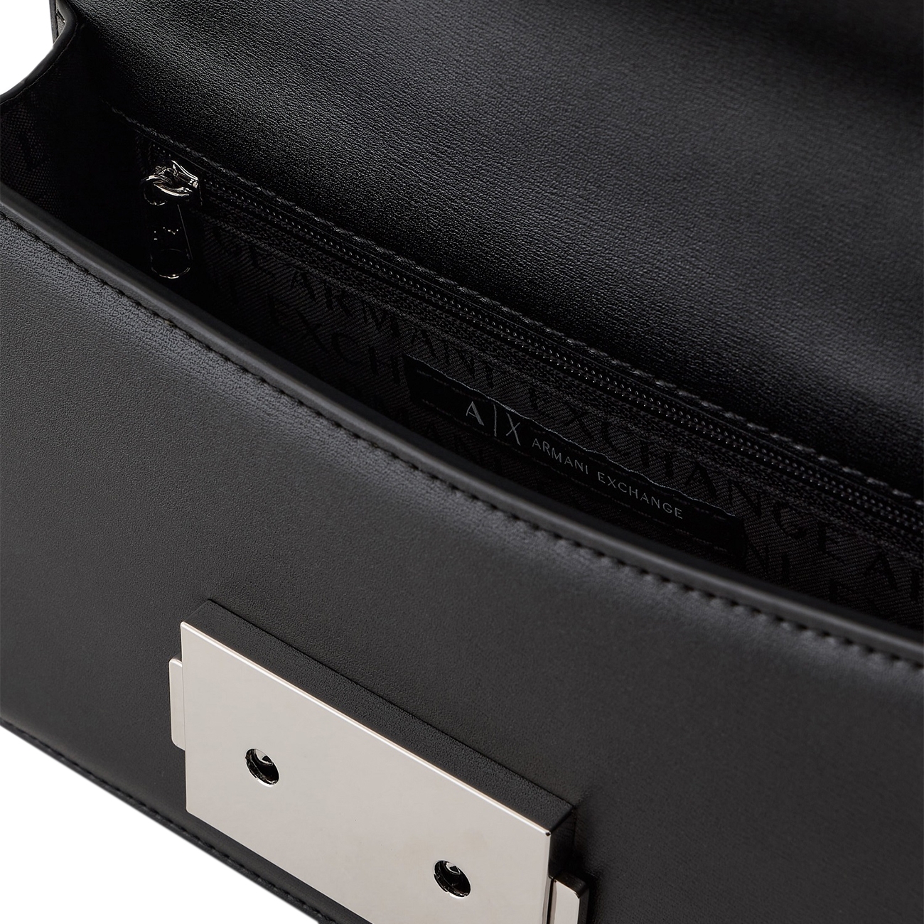 Armani Exchange Genti de umar Shoulder Bag With Metal Logo Black 