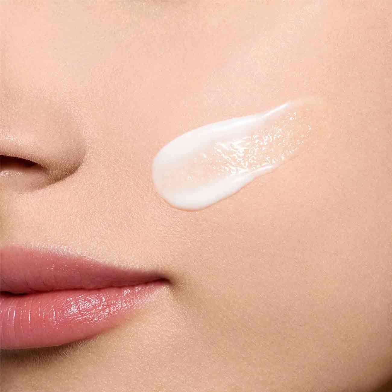 Clarins Creme si lotiuni Extra Firming Emulsion 75 ml